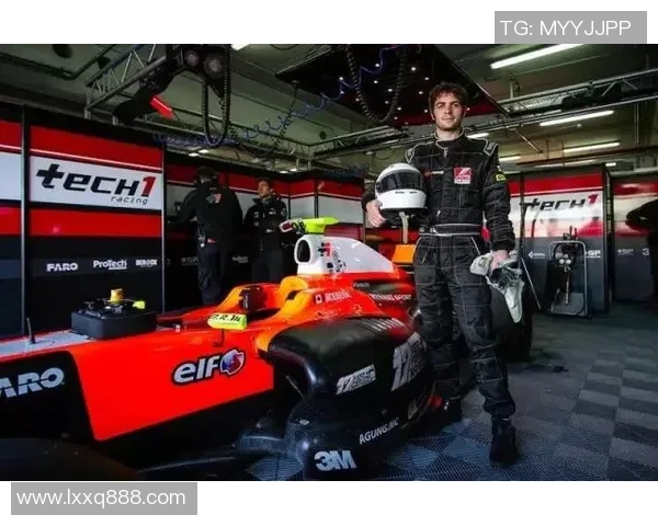 赛后分析:上海足球队与成都足球队的耐力较量与战术对决 赛后分析:上海足球队与成都足球队的耐力较量与战术对决